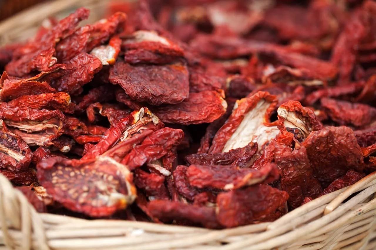 natureonus sun dried tomato, 100g | tomatoes | hygienically solar dried | anti oxidant rich | use in dips, marinades, salads, pasta, veggies, dals, curries, pulav, soups, stews, burgers natureonus sun dried tomato, 100g | tomatoes | hygienically solar dried | anti oxidant rich | use in dips, marinades, salads, pasta, veggies, dals, curries, pulav, soups, stews, burgers